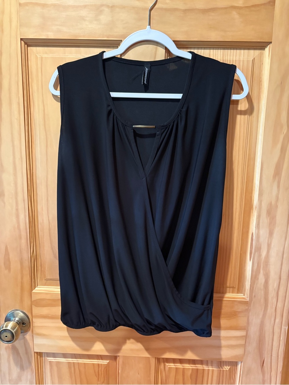 Jason Maxwell black sleeveless blouse women’s size L